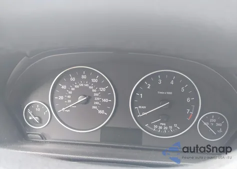 2016 BMW 320I z USA, uszkodzony, nr VIN WBA8A9C56GK615675